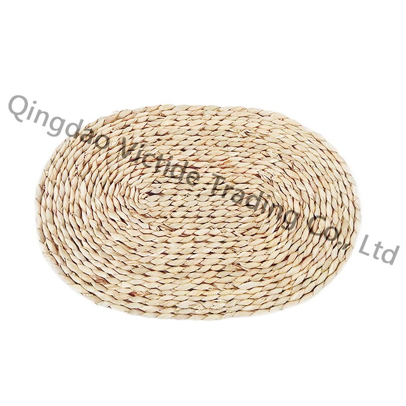 oval-natural-rush-placemat